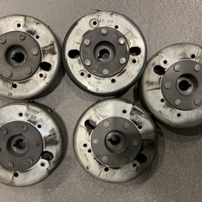 ROTORE  VOLANO PIAGGIO LIBERTY 4 TEMPI -APRILIA SCARABEO MOTORE PIAGGIO  PTT (C37401) 50 04 > , Usato