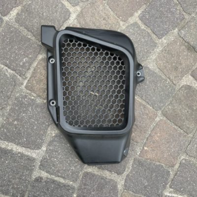 Coperchio Protezione Radiatore Medley 125 - 150 cc ANNO 2020-2021 CODICE 1A019945 PIAGGIO,USATO