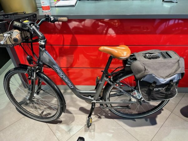 Bicicletta City E-Bike Megamo Top City 2022 ” Come nuova 250 Km Ruota 28 Alluminio Colore -Antracite