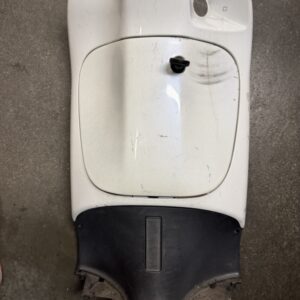  Scudo Interno Scarabeo 50 4 Tempi e 2 Tempi ULTIMA SERIE Colore Bianco Lucido Piaggio  ANTERIORE PERFETTO ,USATO