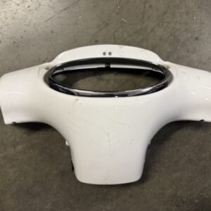  Coprimanubrio Posteriore Porta Strumento e Cruscotto Scarabeo 50 4 Tempi e 2 Tempi ULTIMA SERIE Colore Bianco Lucido Piaggio  ANTERIORE PERFETTO ,USATO